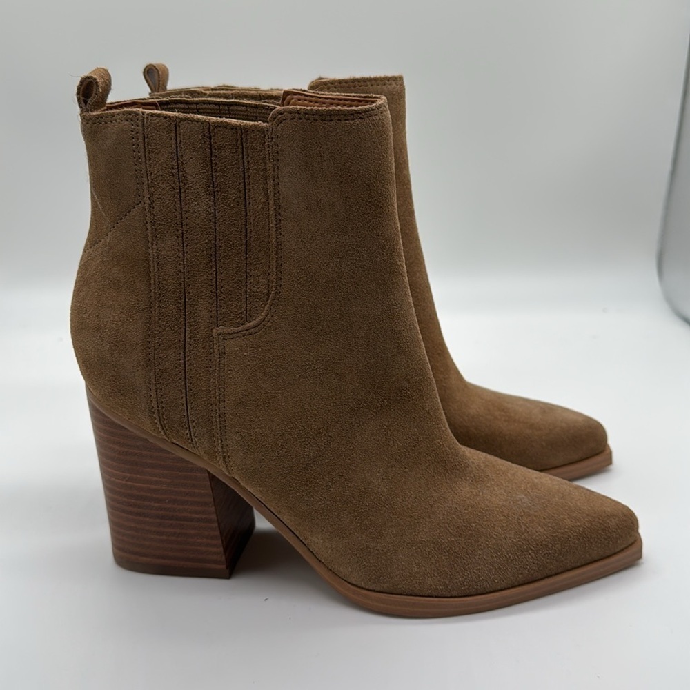 Marc Fisher Oshay Pointed Toe Booties in Natural Suede Size 9 - Picture 5 of 11